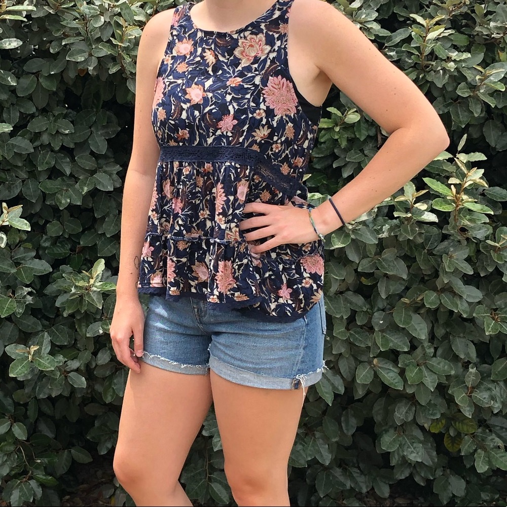 American Eagle Floral Blouse